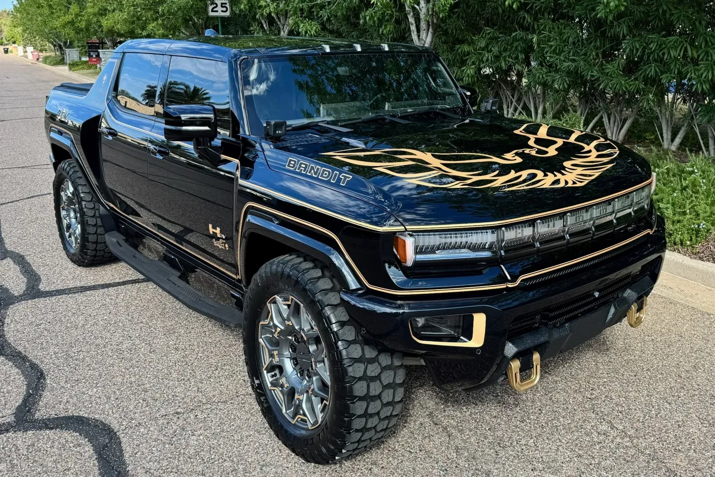 2024 GMC Hummer EV Pickup